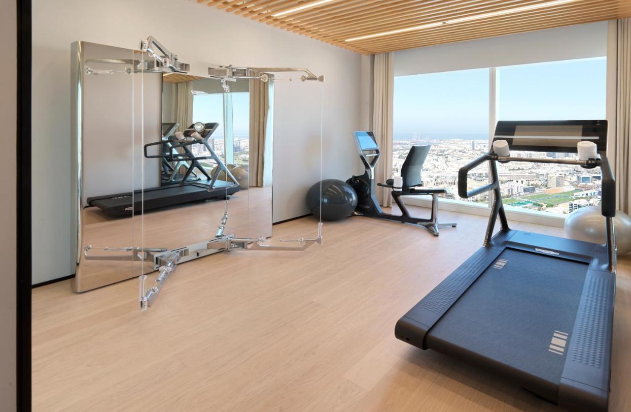 Sofitel Dubai The Obelisk Ξενοδοχείο Εξωτερικό φωτογραφία A gym at a hotel