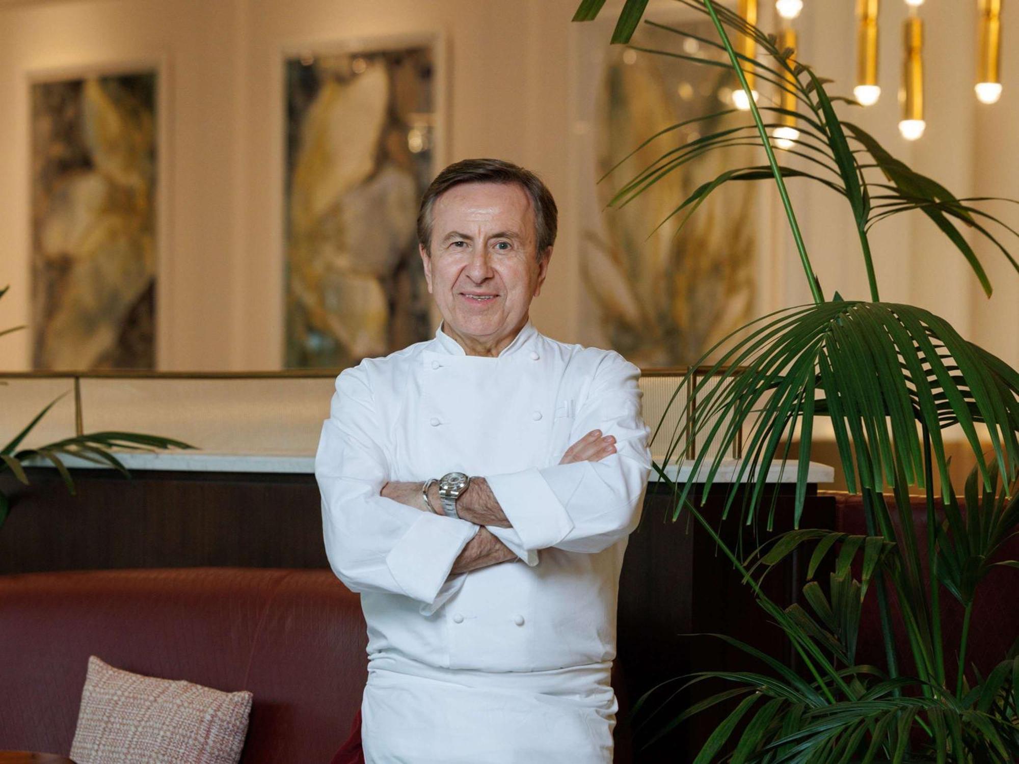 Sofitel Dubai The Obelisk Ξενοδοχείο Εξωτερικό φωτογραφία Jean-Georges Vongerichten